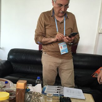 2018-4-9 Iran client Hamid Shokri come to our office to visit and place an order.